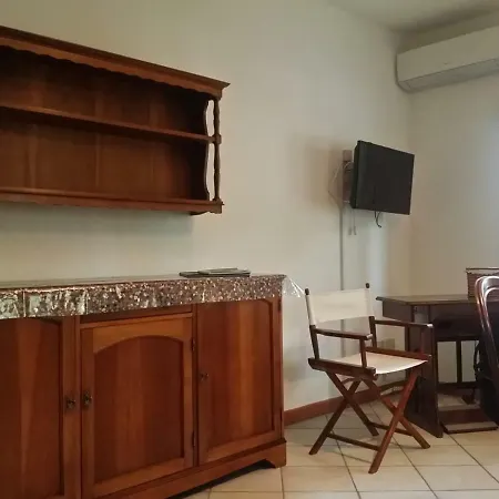 Rossella Villa Pulsano